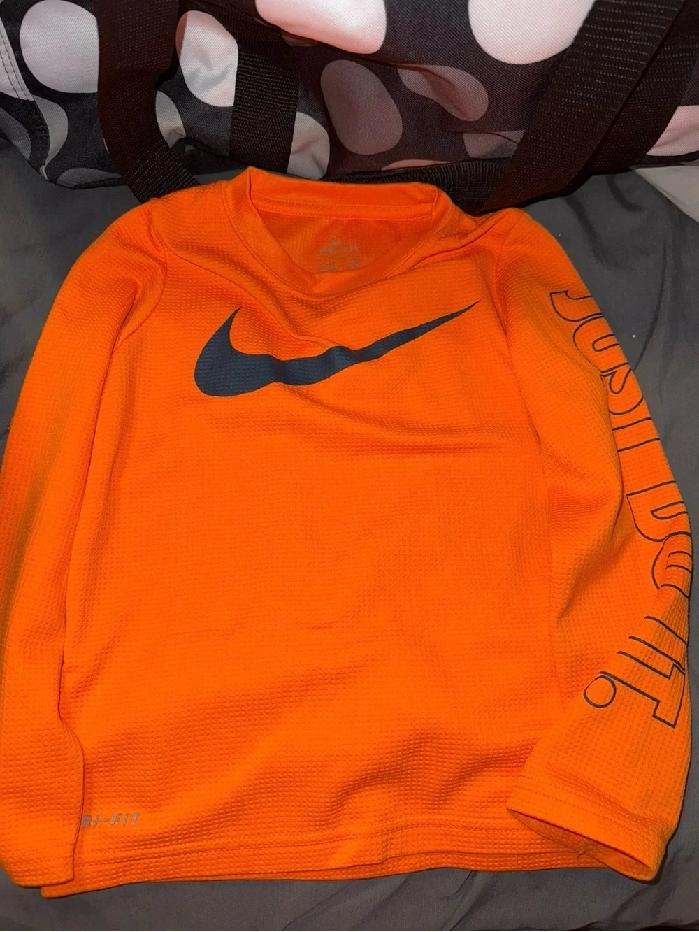Nike and Under Armor boys lot 20 pieces